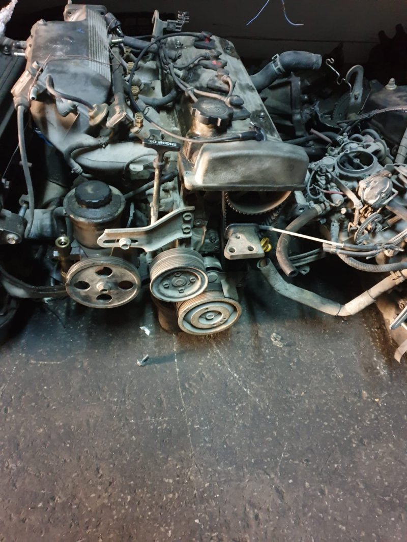 Toyota corolla AE 101 kasa 1.6 komple motor
